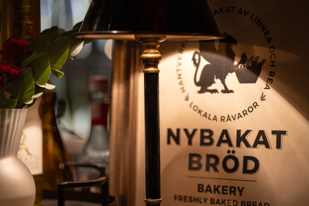 nybakt brod bageri